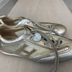 Authentic Hogan Gold Sneakers – Timeless Style